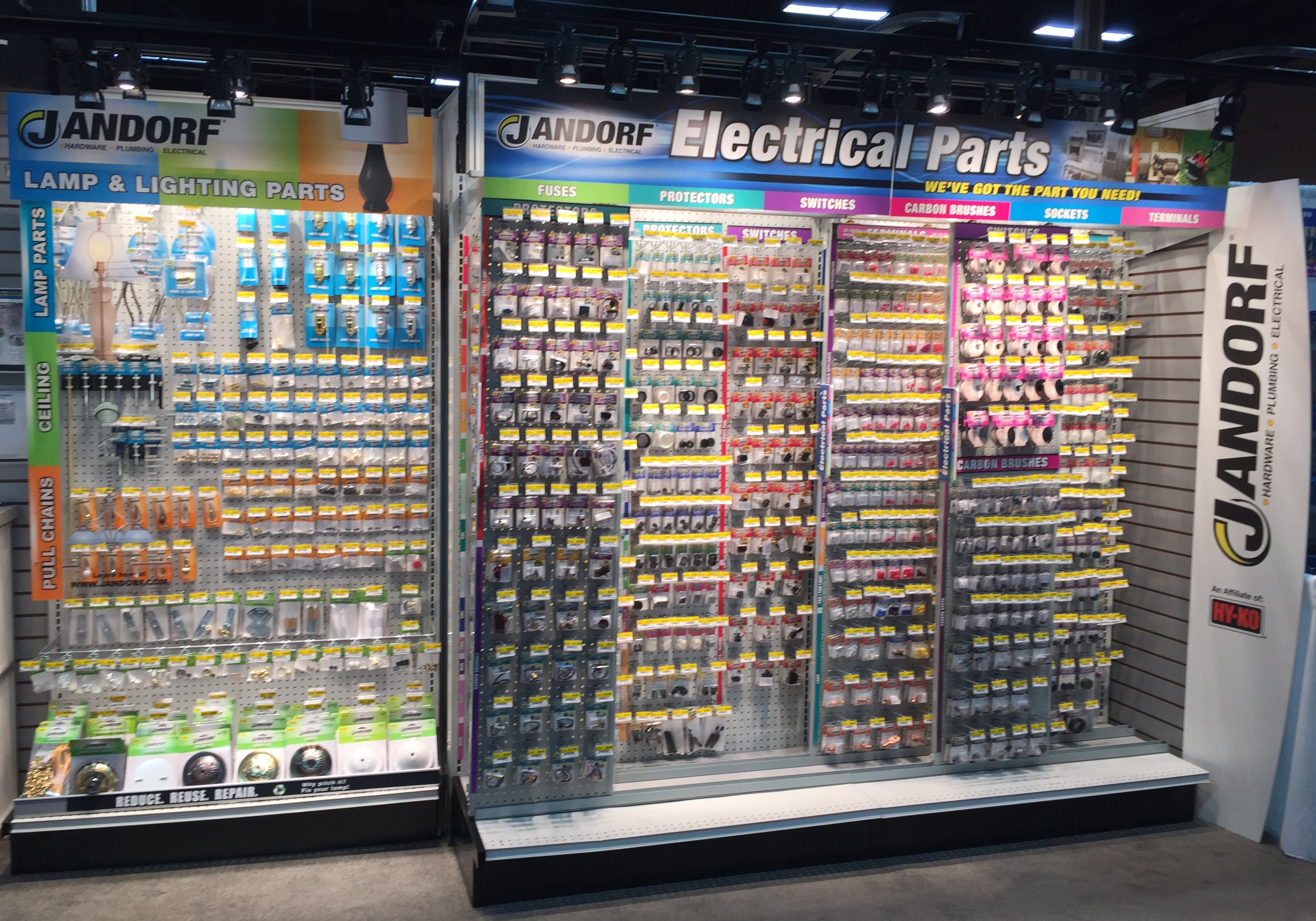 Top 11 Ways to Improve Your Hardware Showroom Display